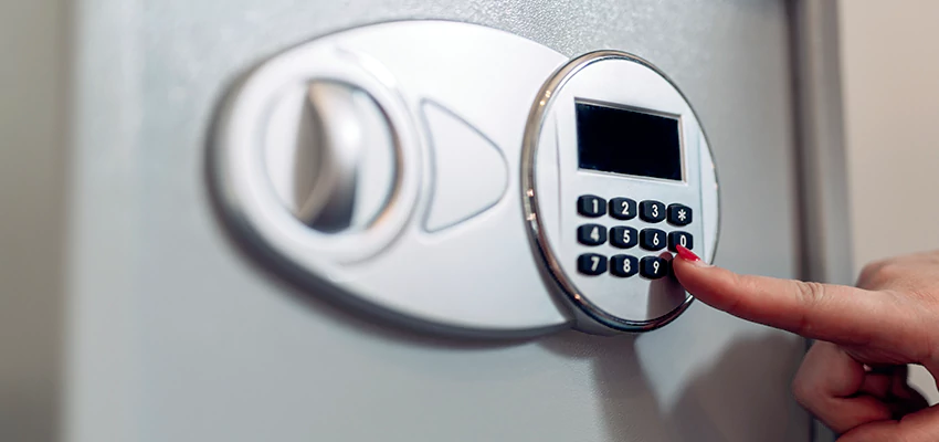 Jewelry Safe Cracking in Glendora, California