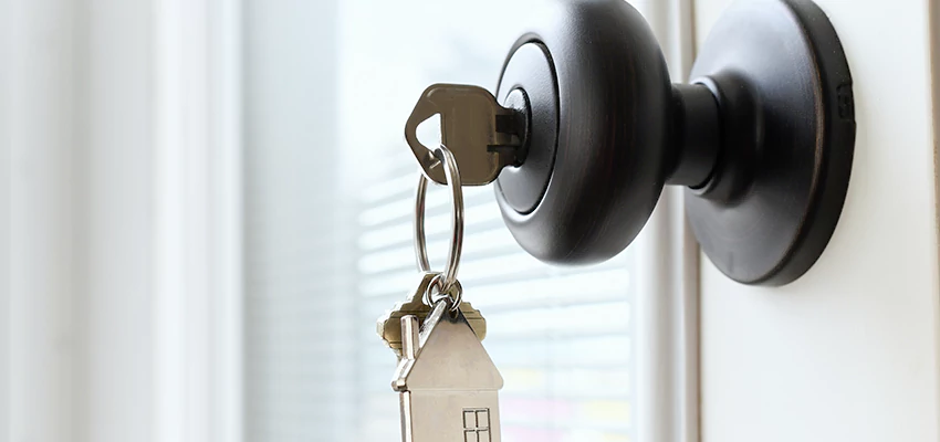 Bifold Door Knob Replacement in Glendora, California